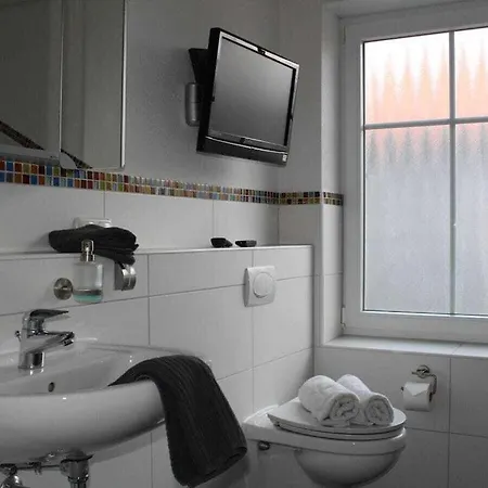 With 3 Bedrooms Дом отдыха Гретзиль