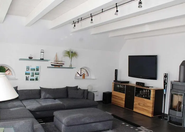 With 3 Bedrooms * Greetsiel